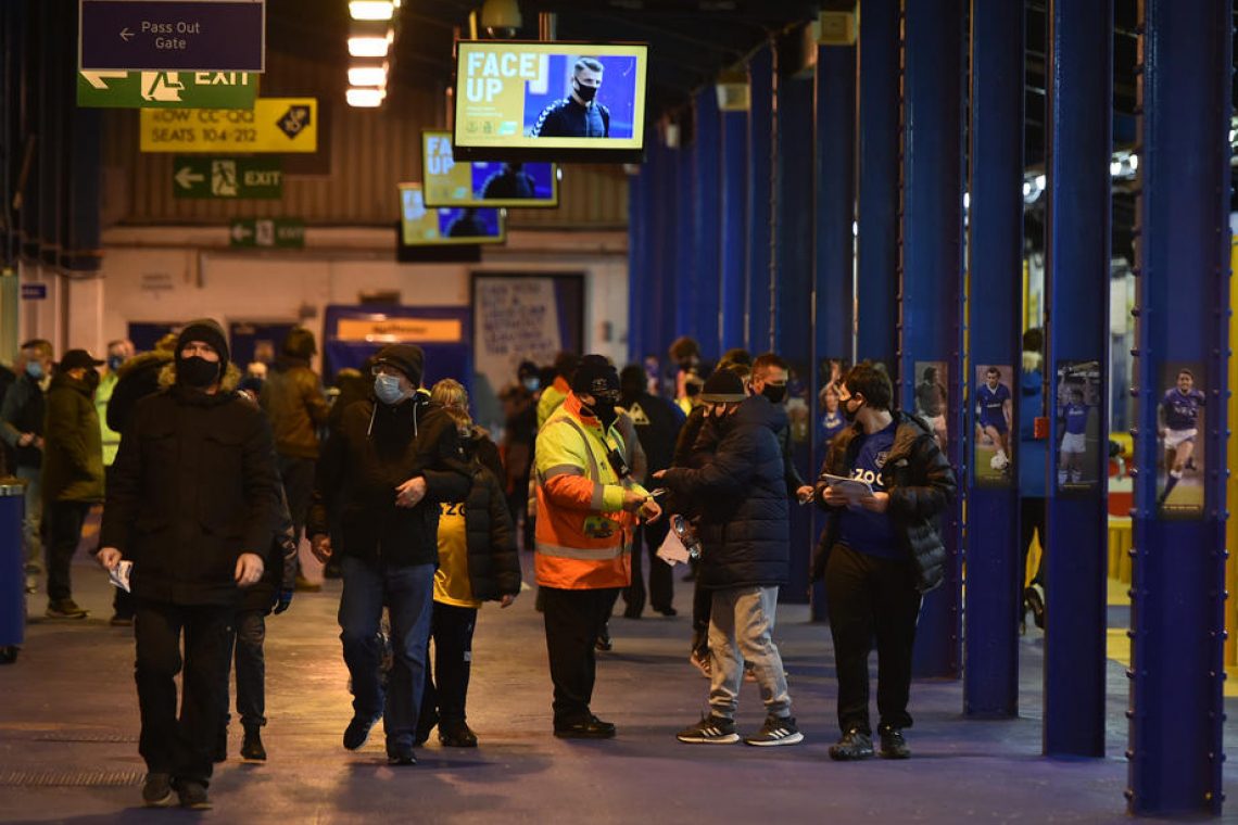 Britanska policija preiskuje incident na Goodison Parku