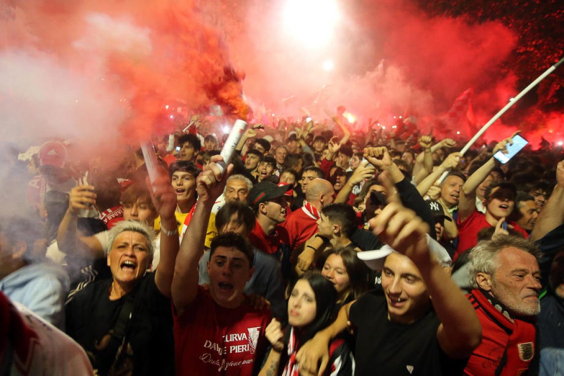 V serie A Berlusconijeva Monza, v la ligo Almeria in Valladolid