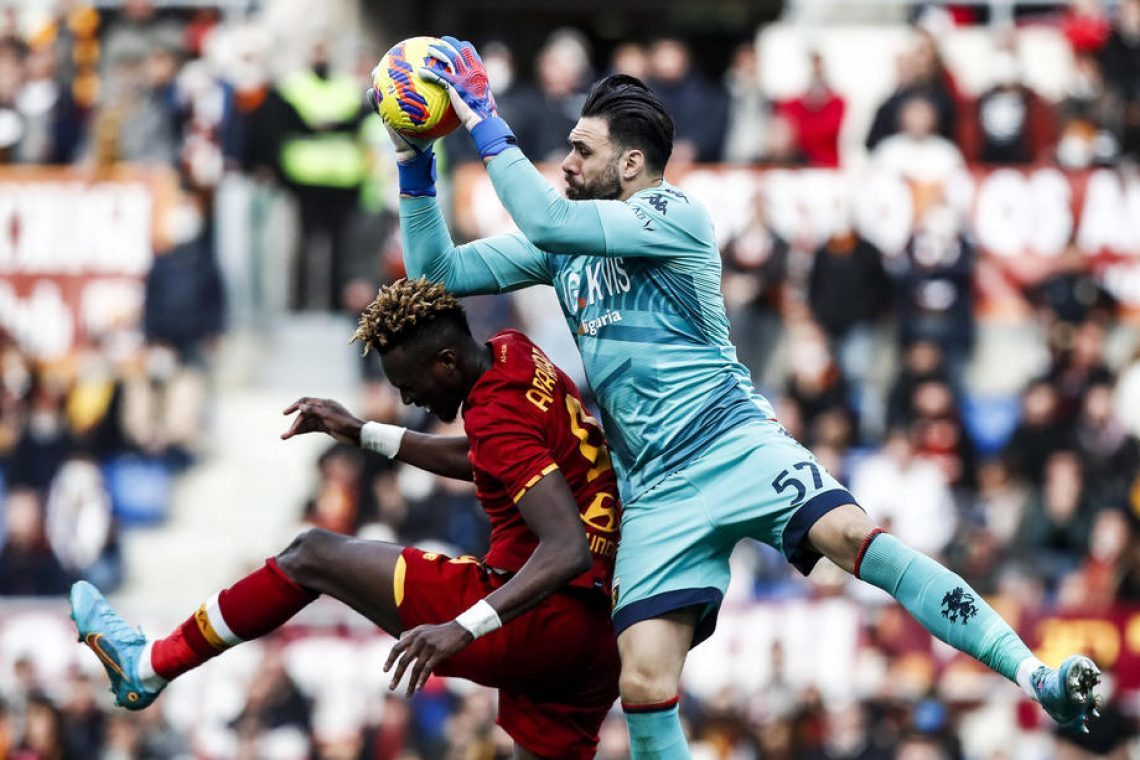 Sirigu iz Genoe v Napoli, Elliott podaljšal z Liverpoolom