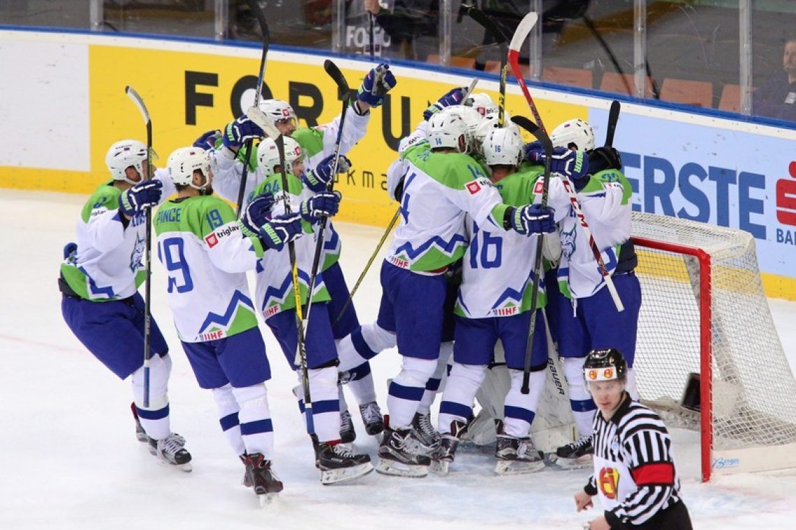 Slovenski hokejisti za uvod elitnega SP s Švicarji