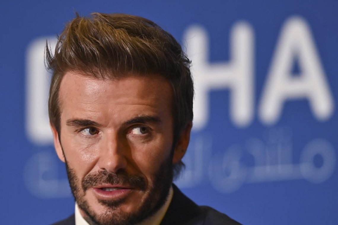 Beckham na poklon kraljici čakal več ur