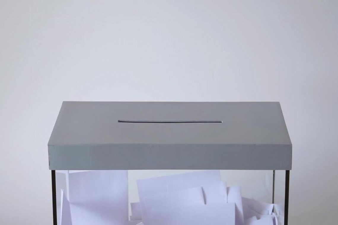 SDS bo zbrane podpise pod zahteve za tri referendume vložila najverjetneje v ponedeljek