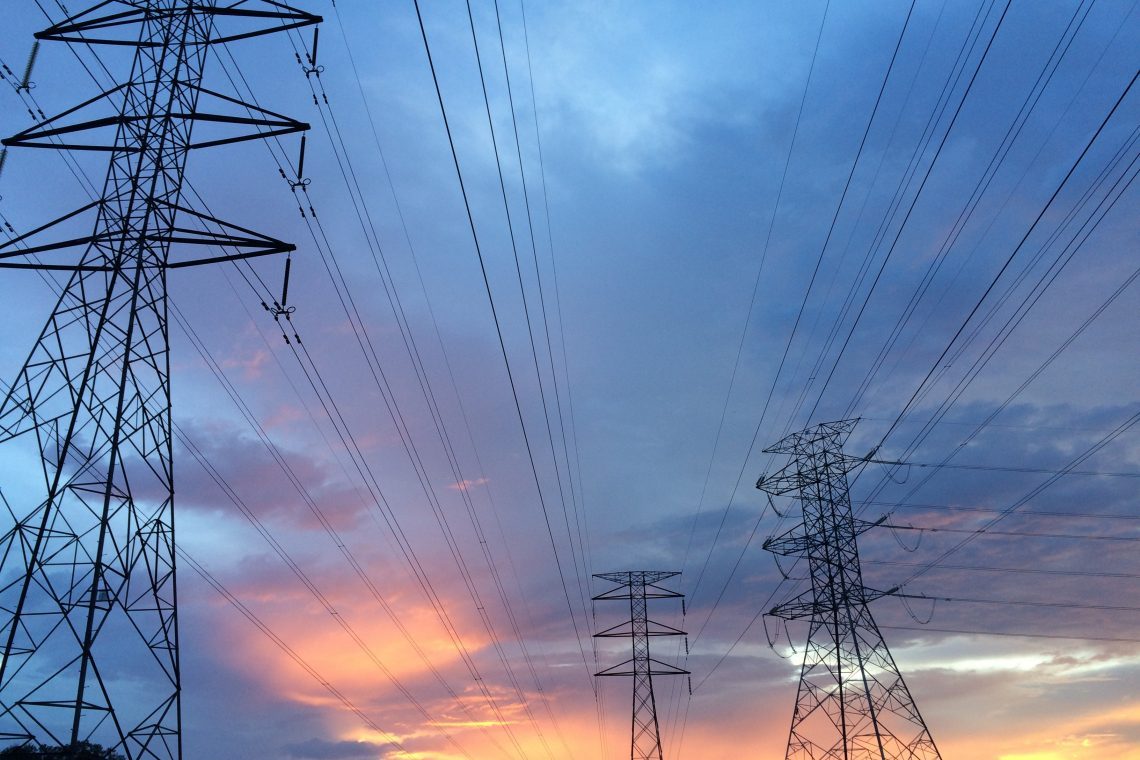 V gospodarstvu kritični do zakona o pomoči zaradi energetske krize
