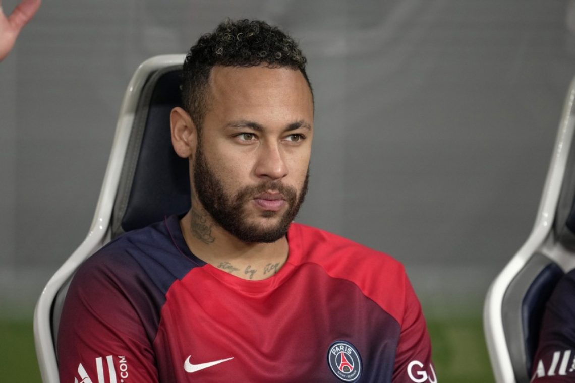 L'Equipe: Neymar se seli v Savdsko Arabijo