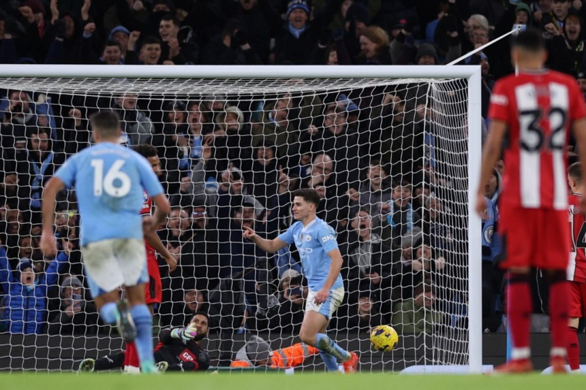 City po zmagi tretji, Aston Villa komaj preko Burnleyja