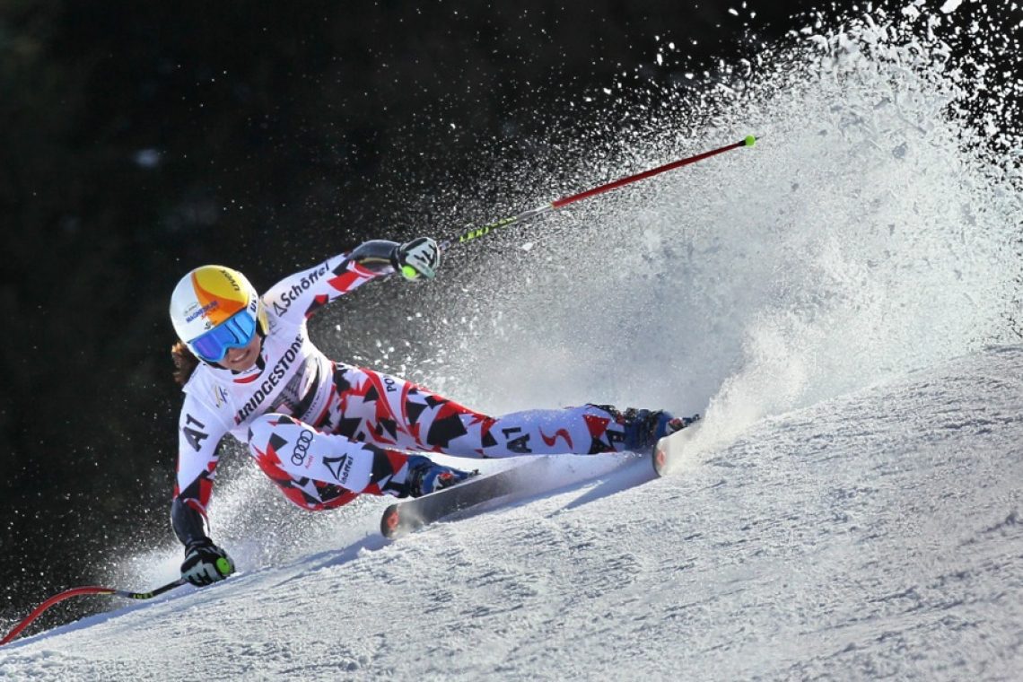 Avstrijki Hütter prvi superveleslalom leta, Štuhec brez točk