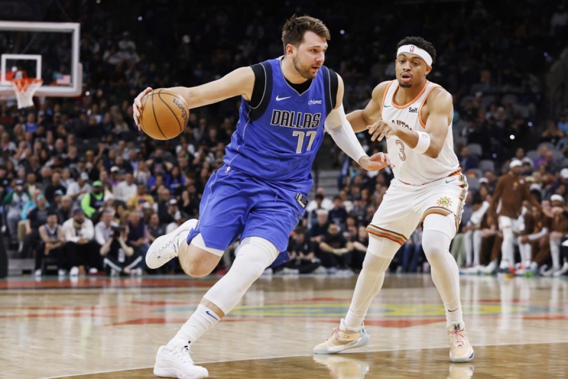 Dončić s trojnim dvojčkom slavil zmago v San Antoniu