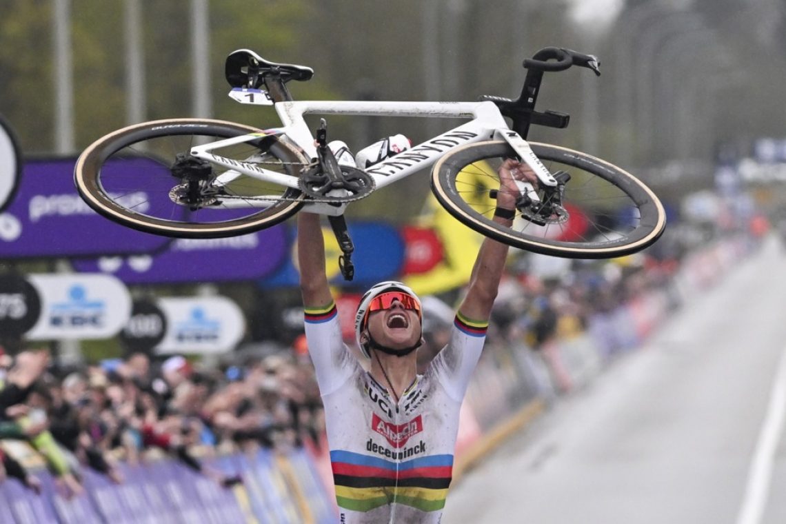 Van der Poel s tretjo Flandrijo med rekorderje, Mohorič v bolnišnici