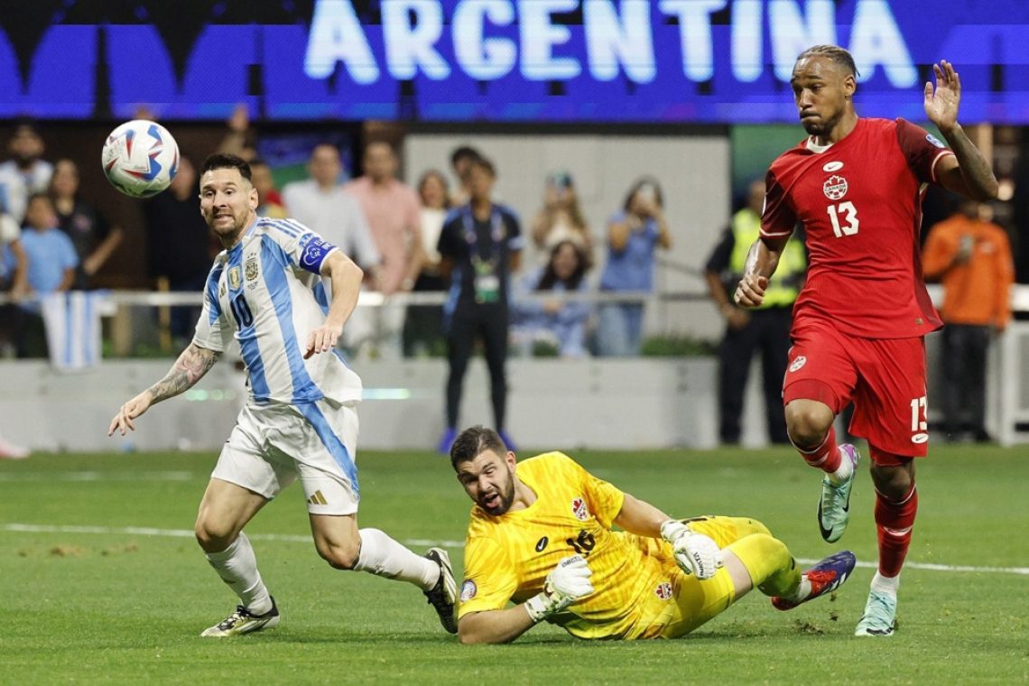 Argentina z zmago odprla obrambo naslova na pokalu Amerike