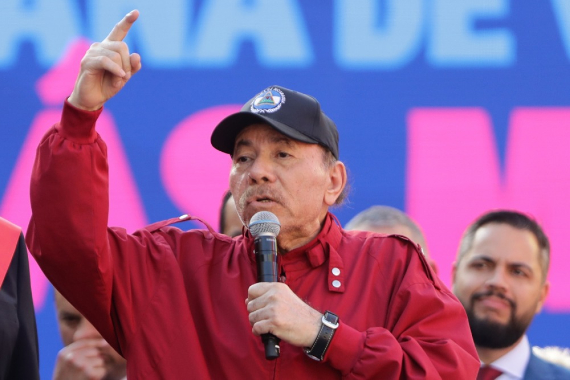 Ortega po padcu Madura sprejel nove ukrepe in uvedel vizume