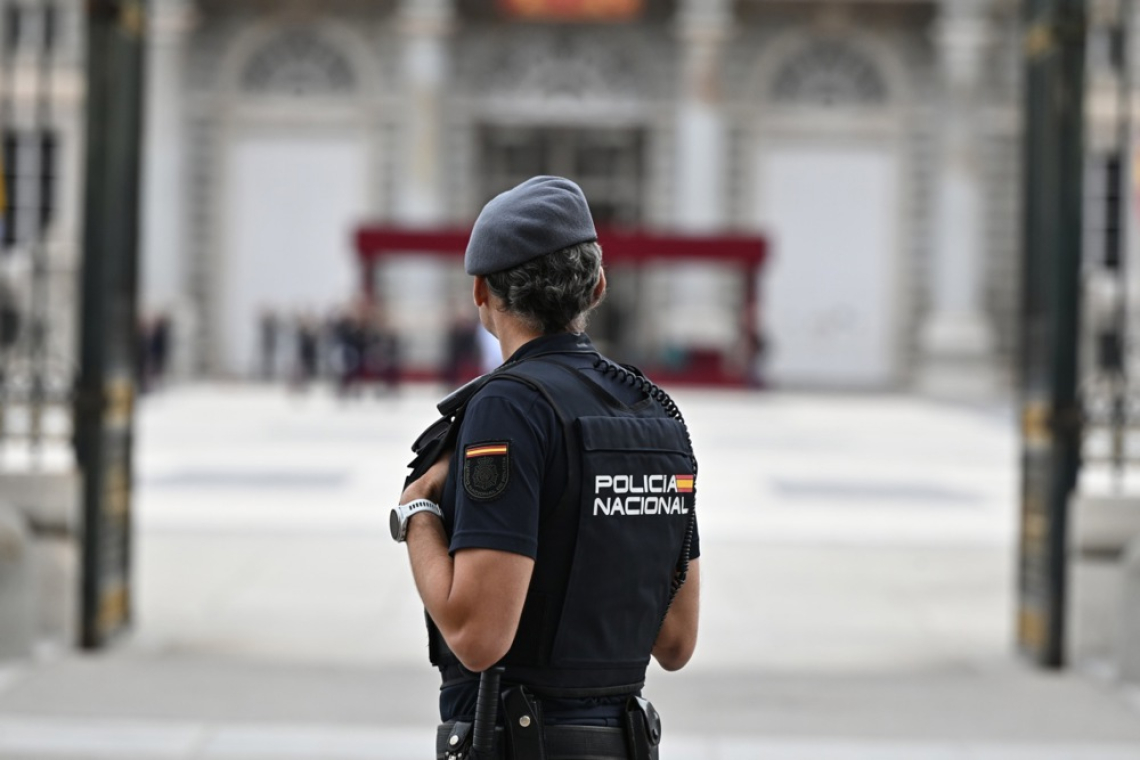Policija zasegla 66.000 ponarejenih nogometnih dresov