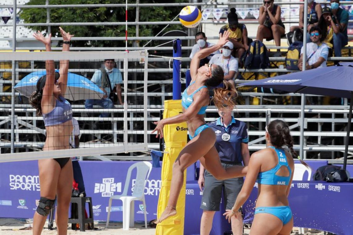 Kotnikova in Lovšinova v Dohi do 19. mesta