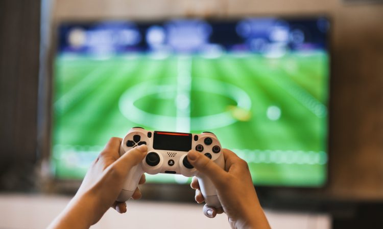 Podjetje EA Sports po treh desetletjih prekinilo sodelovanje s Fifo