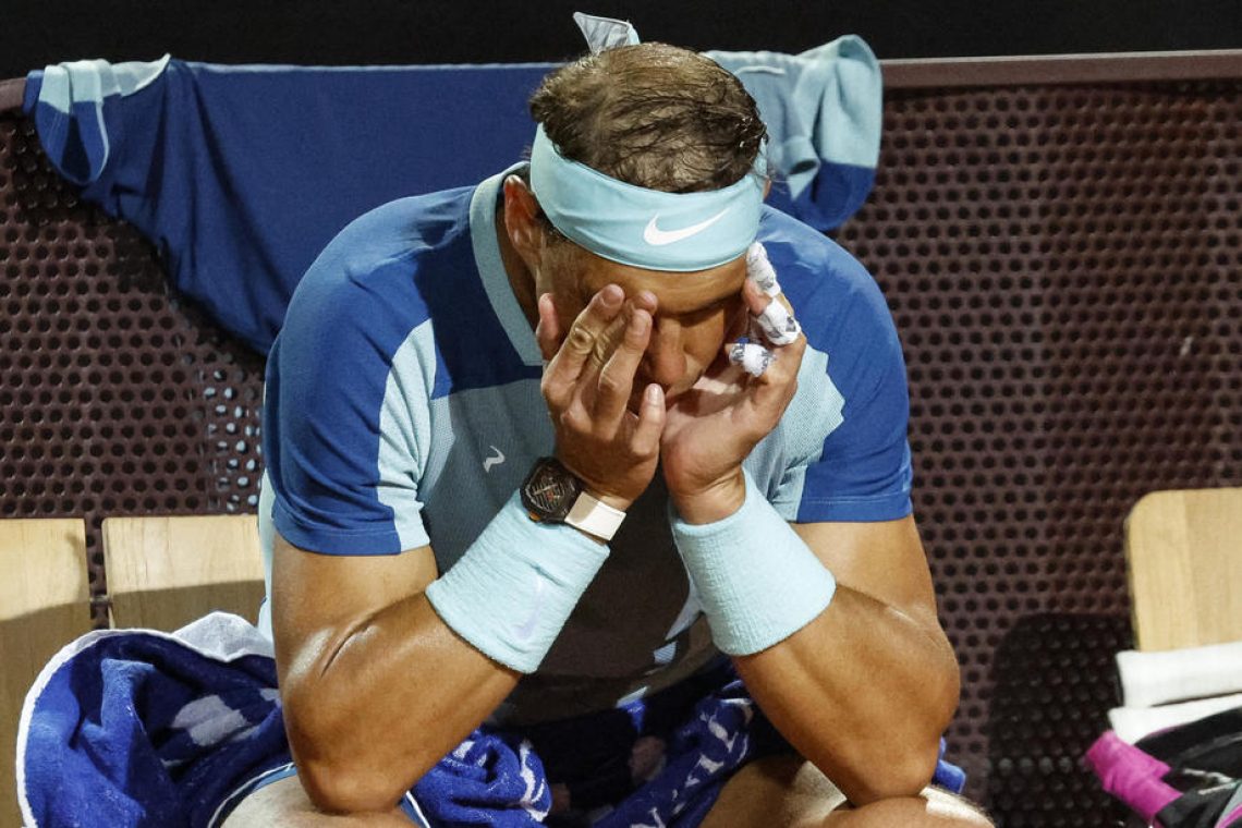 Nadal deset dni pred Roland Garrosom v bolečinah