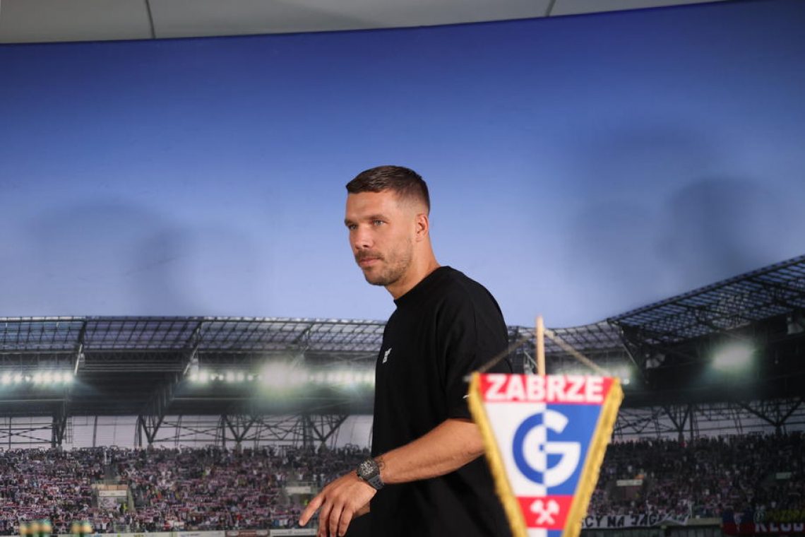 Podolski ostaja na Poljskem