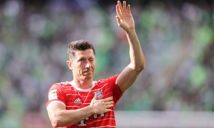 Barcelona Bayernu za Lewandowskija ponudila 32 milijonov evrov