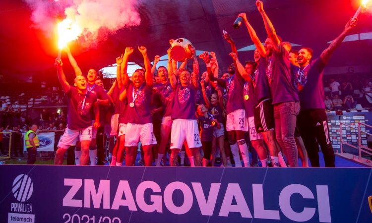 Mariborsko-koprsko obarvana nogometna sezona pripadla Štajercem