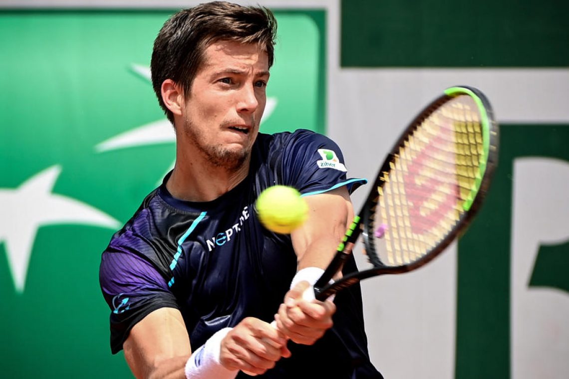 V Parizu prvi dan izpadla že dva nekdanja zmagovalca, Bedene uspešen