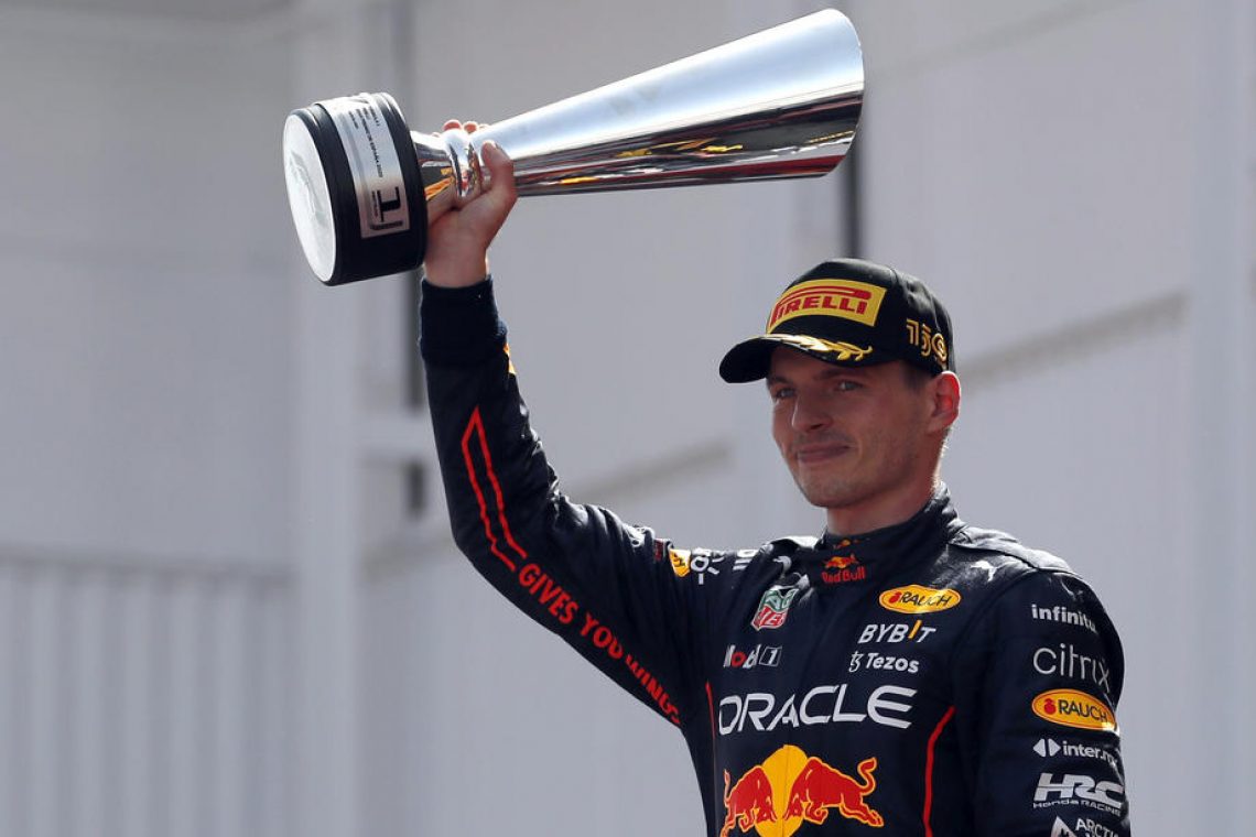 Verstappen dvojno izkoristil smolo Leclerca