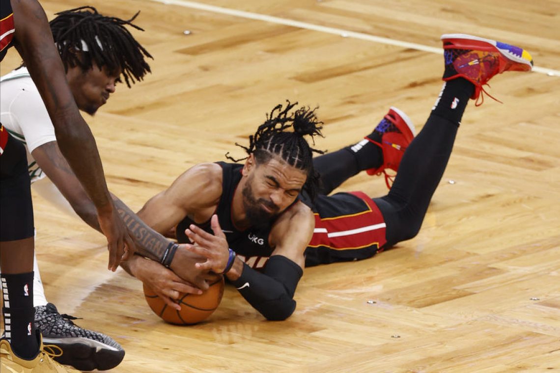 Boston izenačil serijo na 2:2