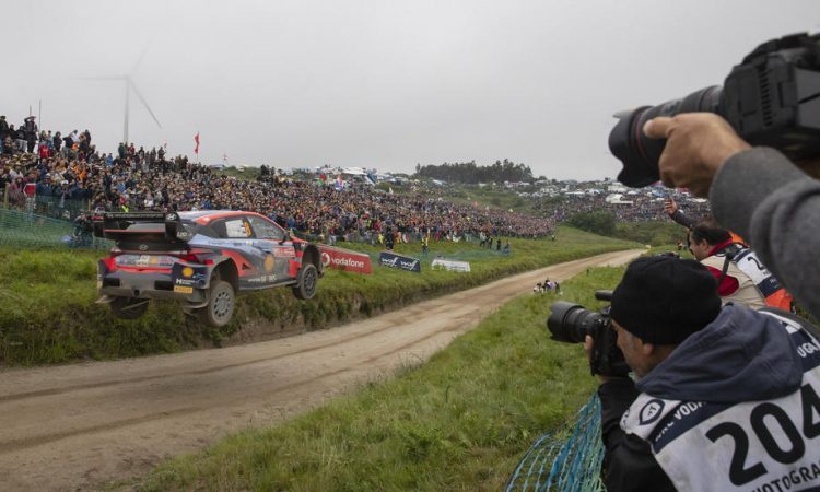 Tänak v vodstvu po polovici sobotne etape