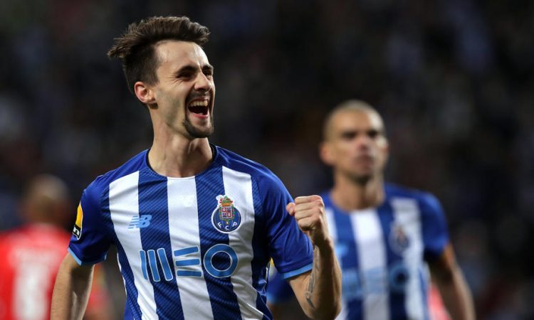 Porto potrdil prodajo Vieire Arsenalu
