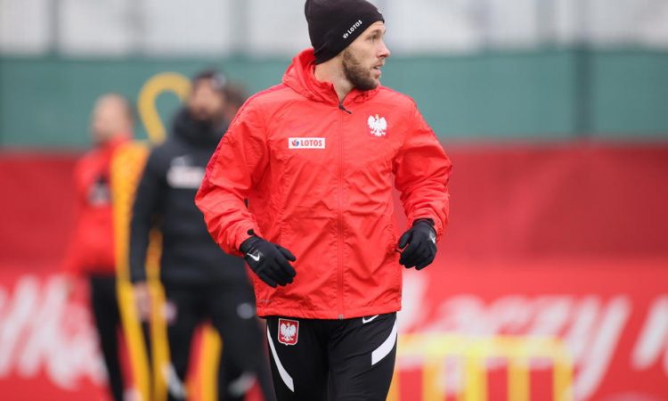 Zaradi podpisa pogodbe z ruskim klubom izključen iz poljske reprezentance