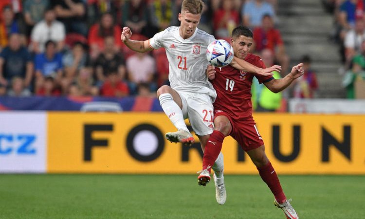 Dani Olmo v ropu ob ročno uro