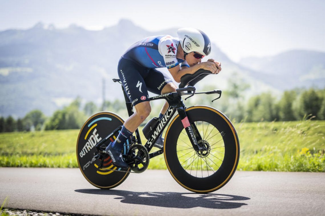 Evenepoel ob odsotnosti poškodovanega Van Aerta belgijski prvak