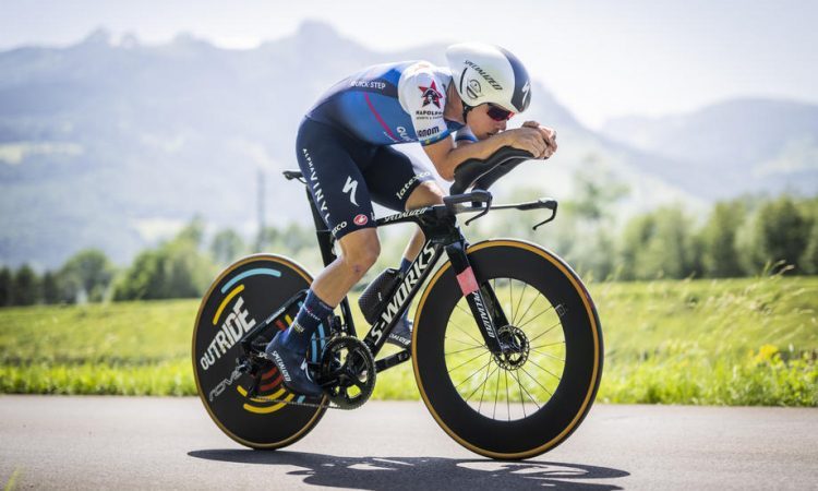 Evenepoel ob odsotnosti poškodovanega Van Aerta belgijski prvak
