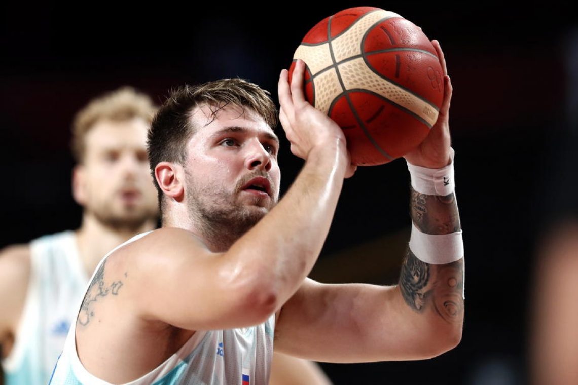 Slovenski košarkarji za ogrevanje pred kvalifikacijami danes v Trstu