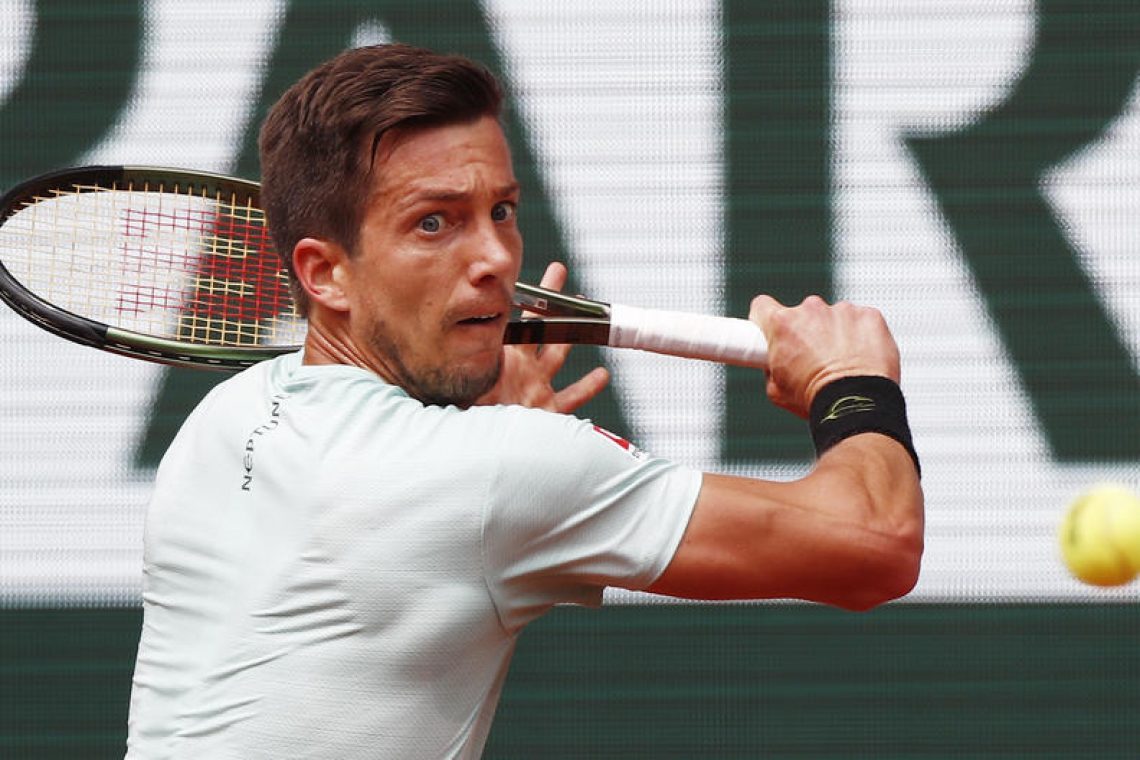 Bedene sklenil nastope med posamezniki v Wimbledonu