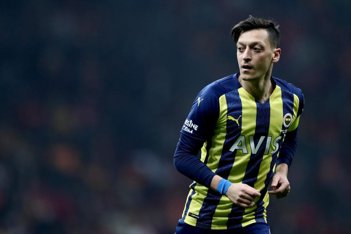 Özil zamenjal klub v Istanbulu