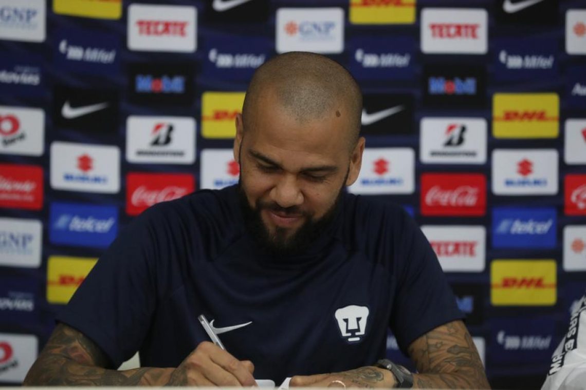 Dani Alves odšel v Mehiko