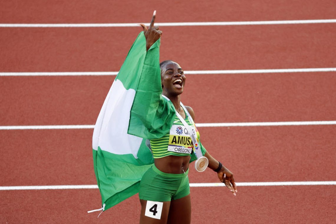 Nigerijki Tobi Amusan zadnji dan SP svetovni rekord že v polfinalu