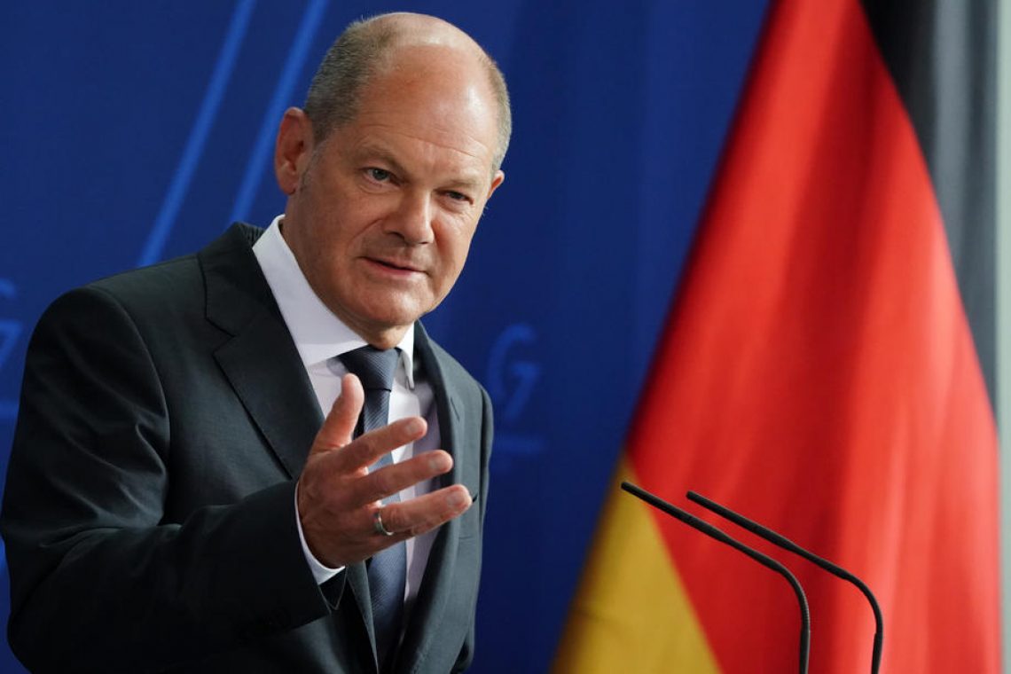 Olaf Scholz v nedeljo na Wembleyju