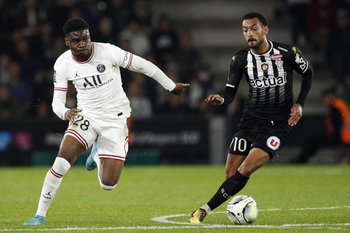 Ebimbe iz PSG na poti v Frankfurt