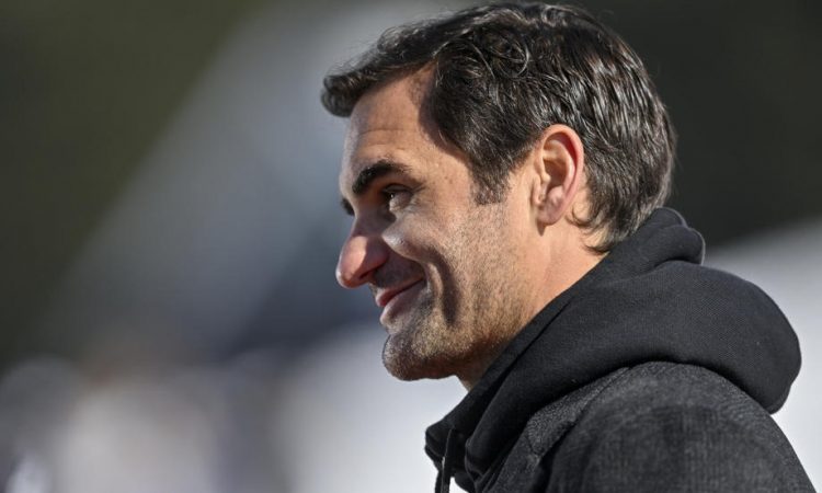 Federer tudi po 14 mesecih premora najbolje plačani teniški igralec na svetu
