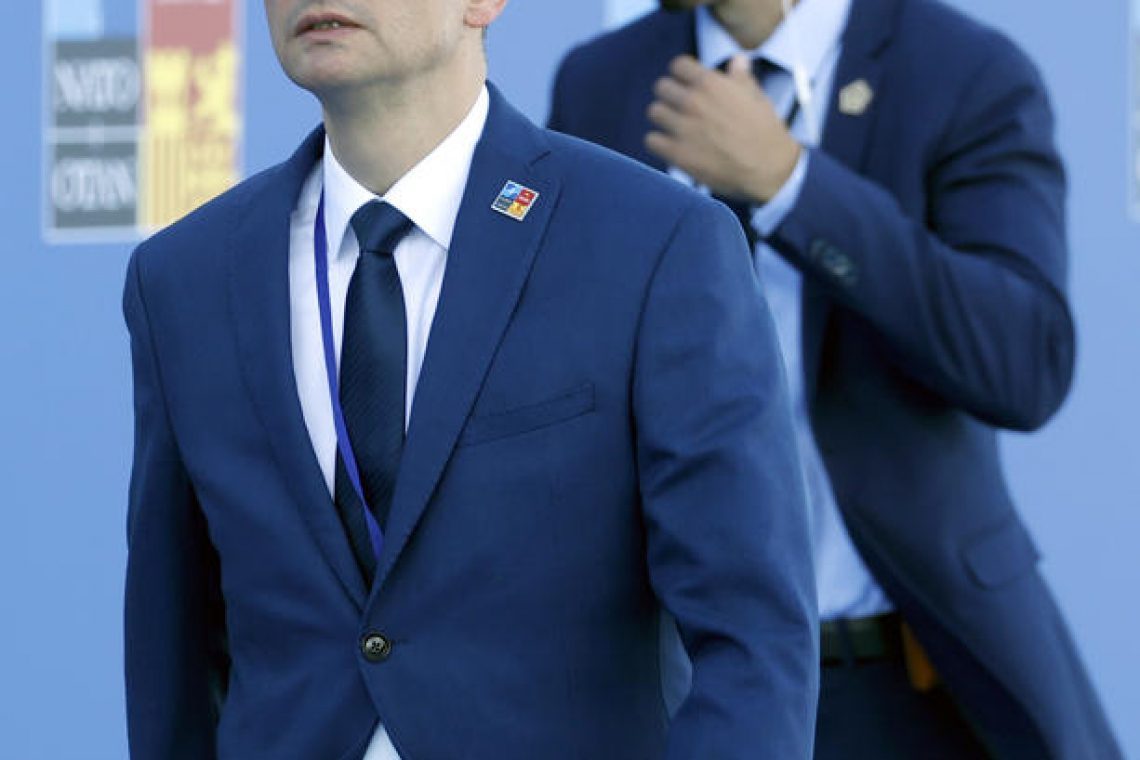 Šarec zaradi slabega upravljanja uprave za zaščito in reševanje v zamenjavo Buta