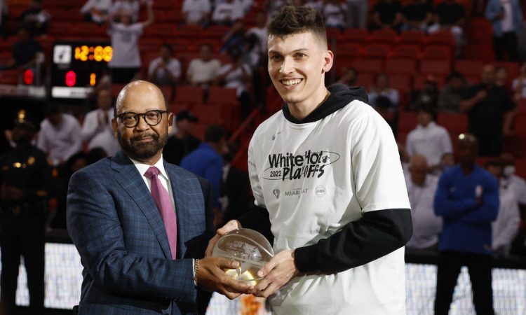Herro za 130 milijonov dolarjev ostaja na Floridi