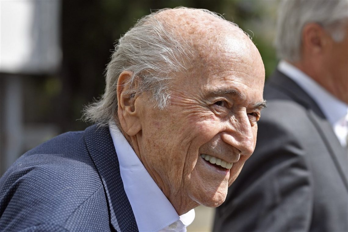 Blatter: Svetovno prvenstvo v Katarju je napaka