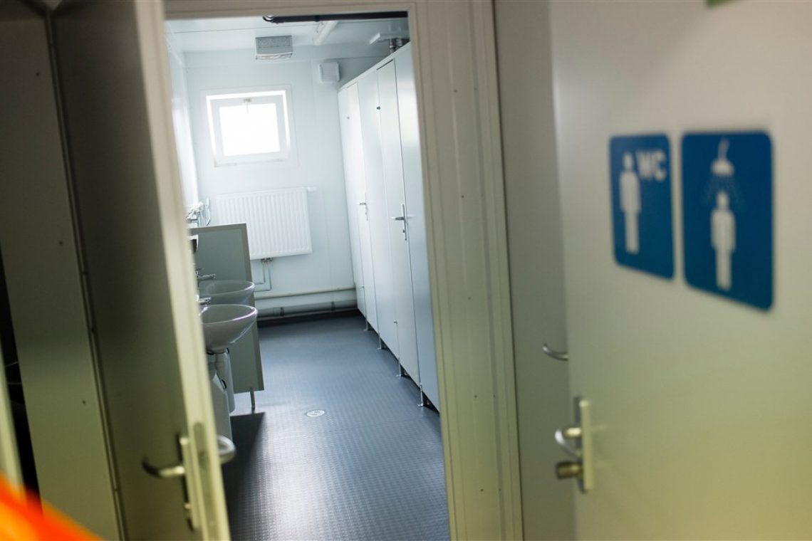 Ministrstvo za delo v objavo razpisa za izgradnjo 850 bivalnih enot za osebe, odvisne od pomoči drugih