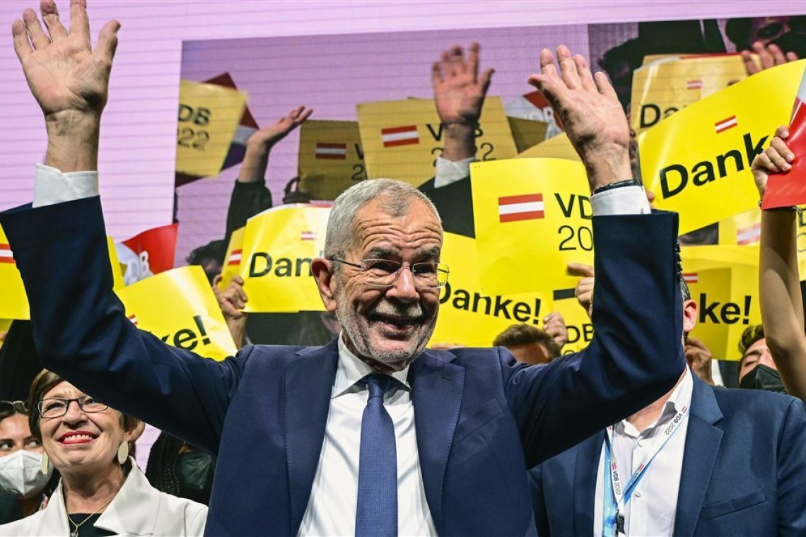 Avstrijski predsednik zaradi bolezni preložil obisk v Sloveniji