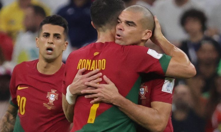 Portugalci po zmagi nad Urugvajci že v osmini finala