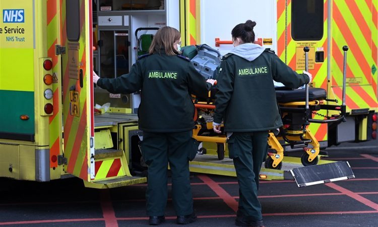 Levica zaskrbljena zaradi predlagane reorganizacije mreže nujne medicinske pomoči