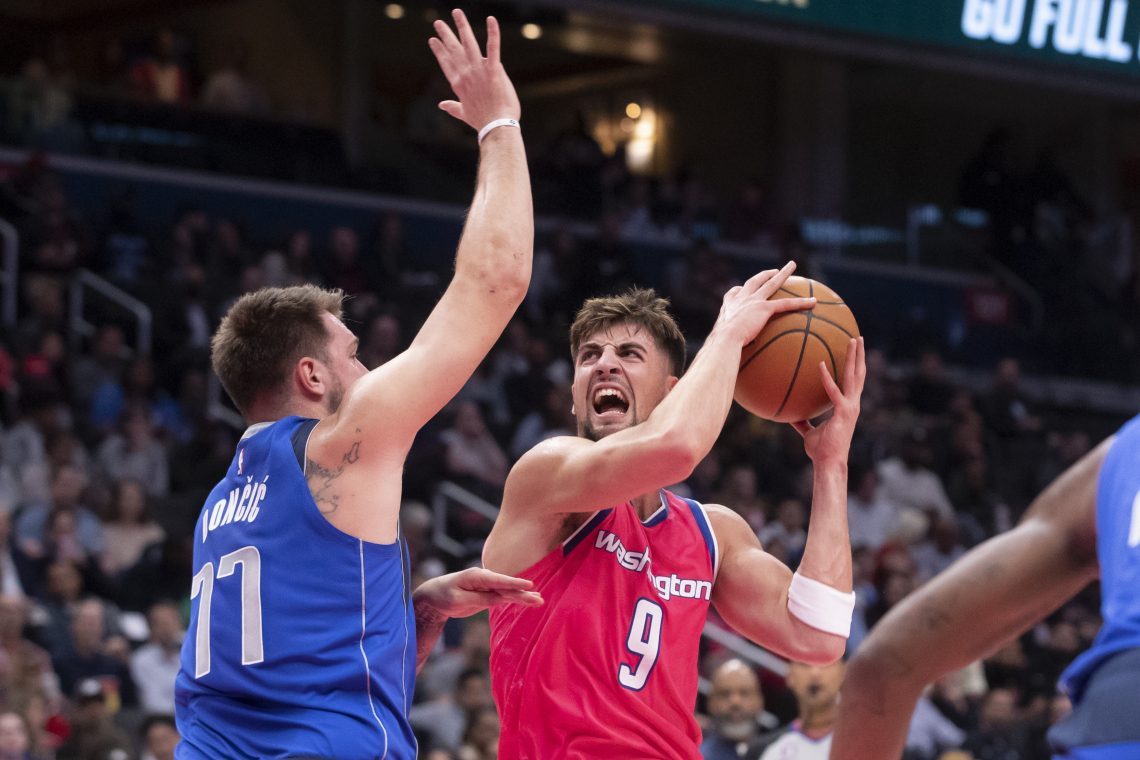 Dončić slavil z Dallasom, Dragić in Čančar brez zmage