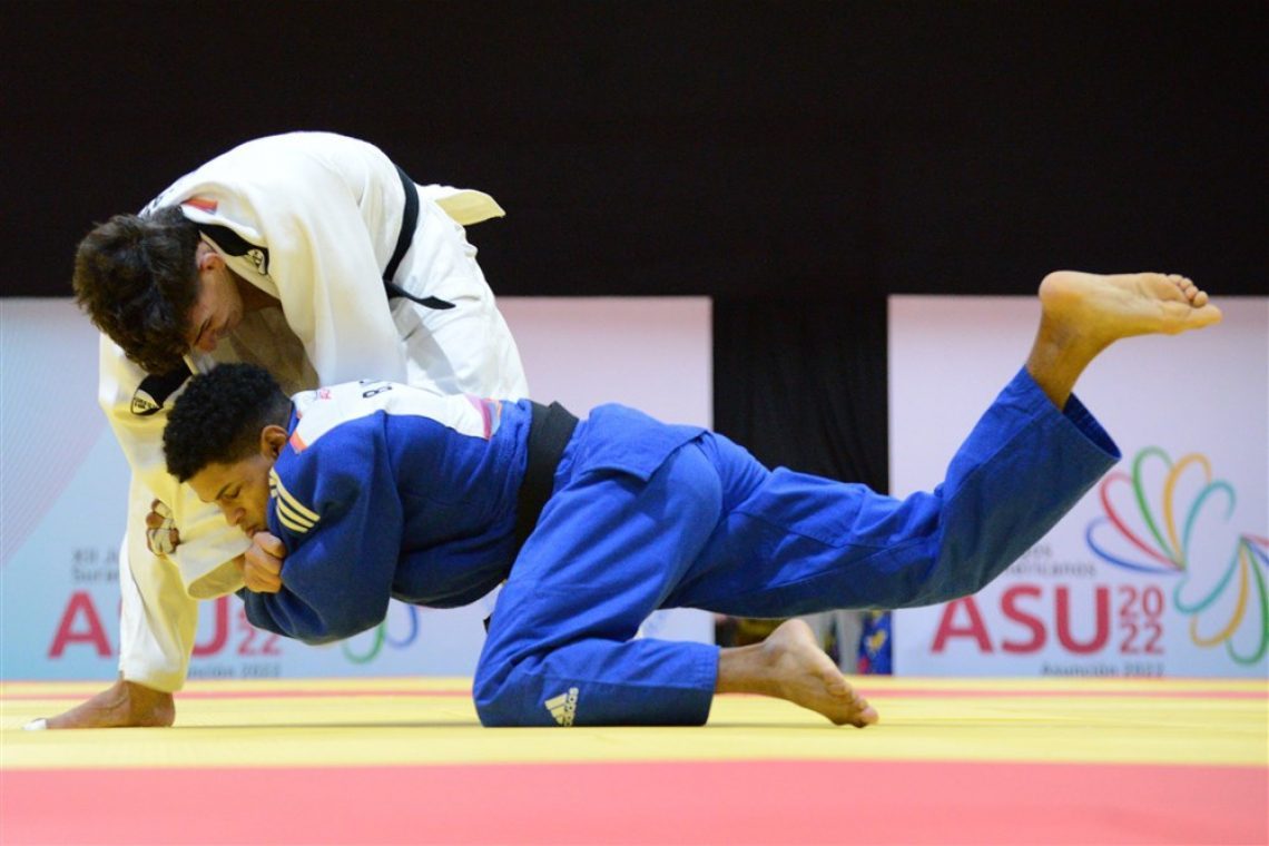 Osem slovenskih judoistov v Jeruzalem