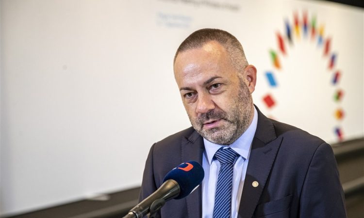 Bešič Loredan o zdravstveni reformi: Vsi izzivi so rešljivi, cilj učinkovit, digitaliziran in finančno vzdržen sistem