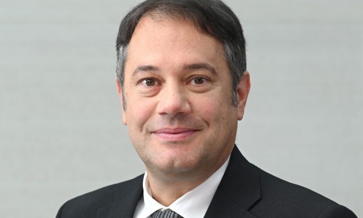 Minister Arčon zaskrbljen zaradi poziva k ustavitvi 