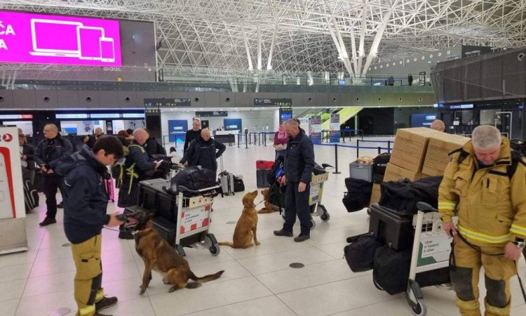 Slovenska reševalna ekipa se vrača iz Turčije